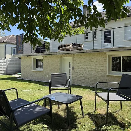 Cosy Avec Cinema Prive Et Jardin * Cauvigny